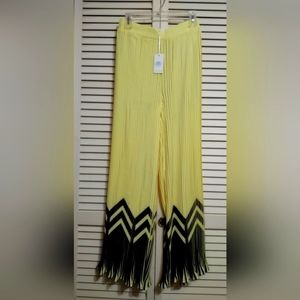 The Sang Pleated Flare Leg Pant